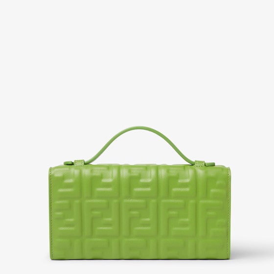 Fendi Baguette Continental With Chain | Thumbnail 3