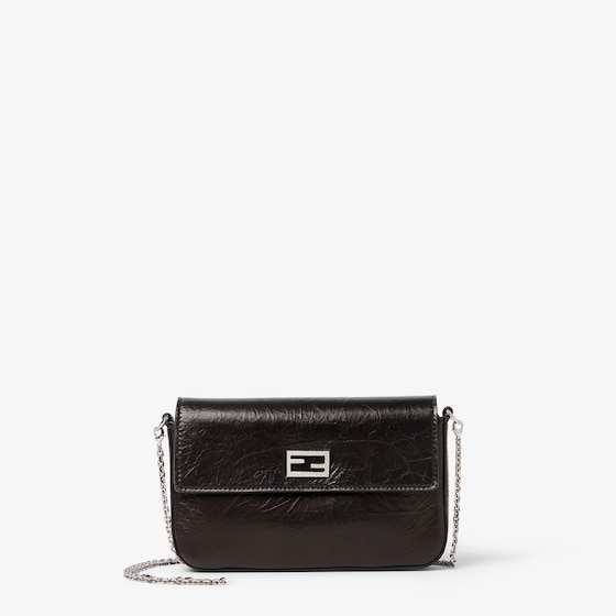 Fendi Tube Wallet On Chain In Black