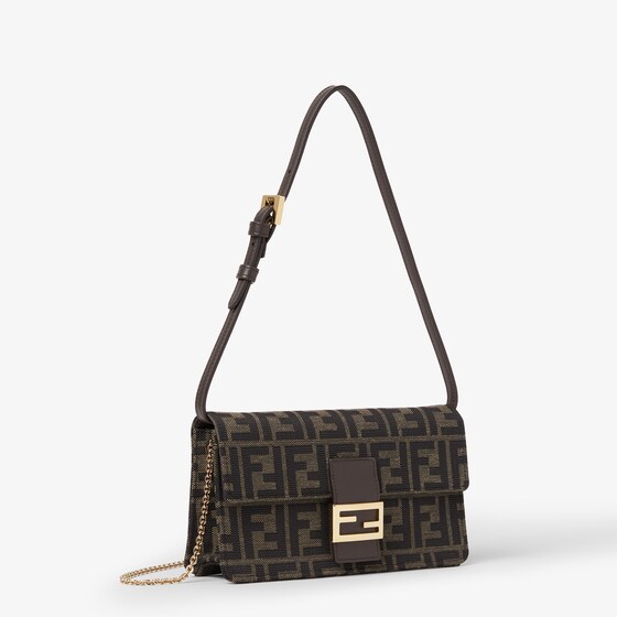 Fendi Tube Wallet On Chain | Thumbnail 2