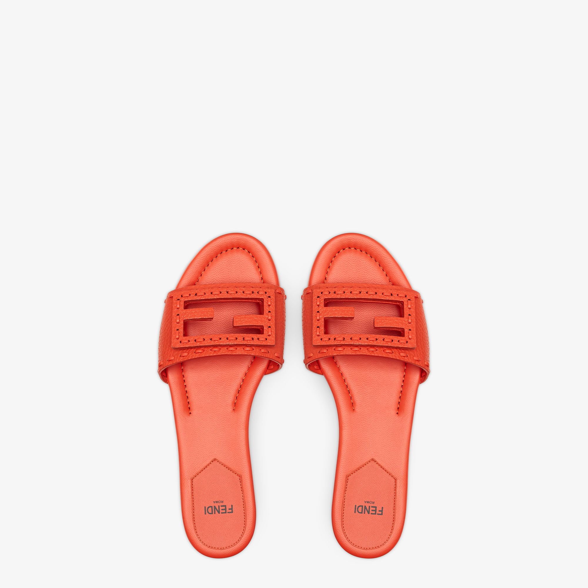 Baguette Cuoio Romano leather Red | Fendi