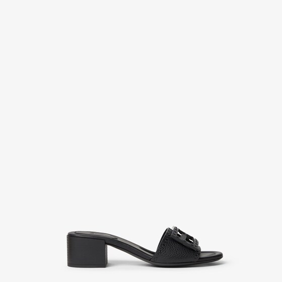 Fendi Baguette In Black