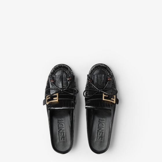Fendi Rounded-toe sabots decorated with FF Baguette accessory | Thumbnail 4