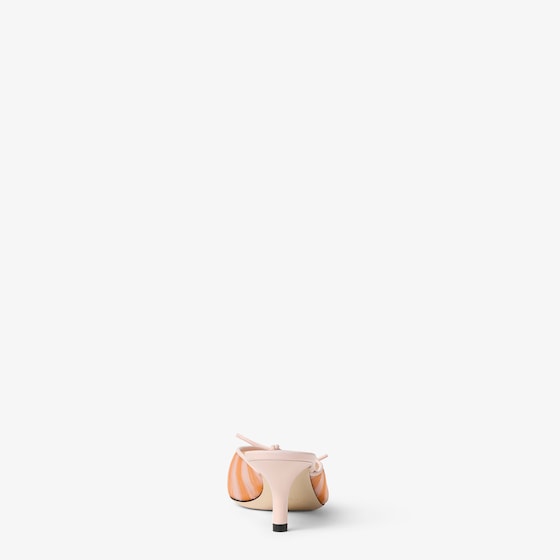 Fendi Streamlined and feminine Colibrì Lite sabots Made of pink | Thumbnail 3