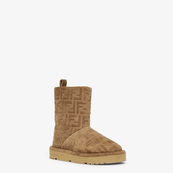 Fendi Low après-ski boots with round toe and pull-on construction | Thumbnail 2