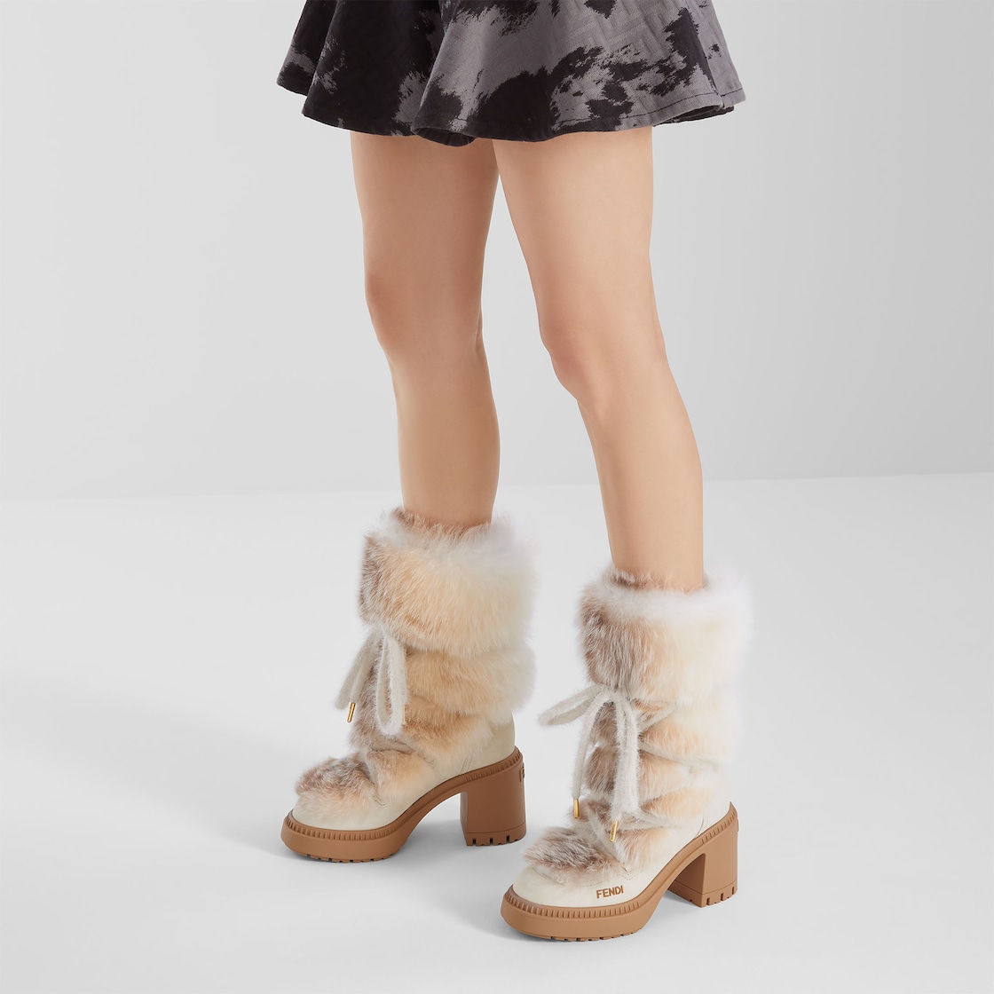Apres Chic Medium-heeled boots in white shearling and suede White - Image 5/5