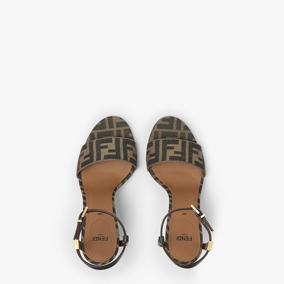 Fendi Delfina round-toe sandals with an ankle strap | Thumbnail 4