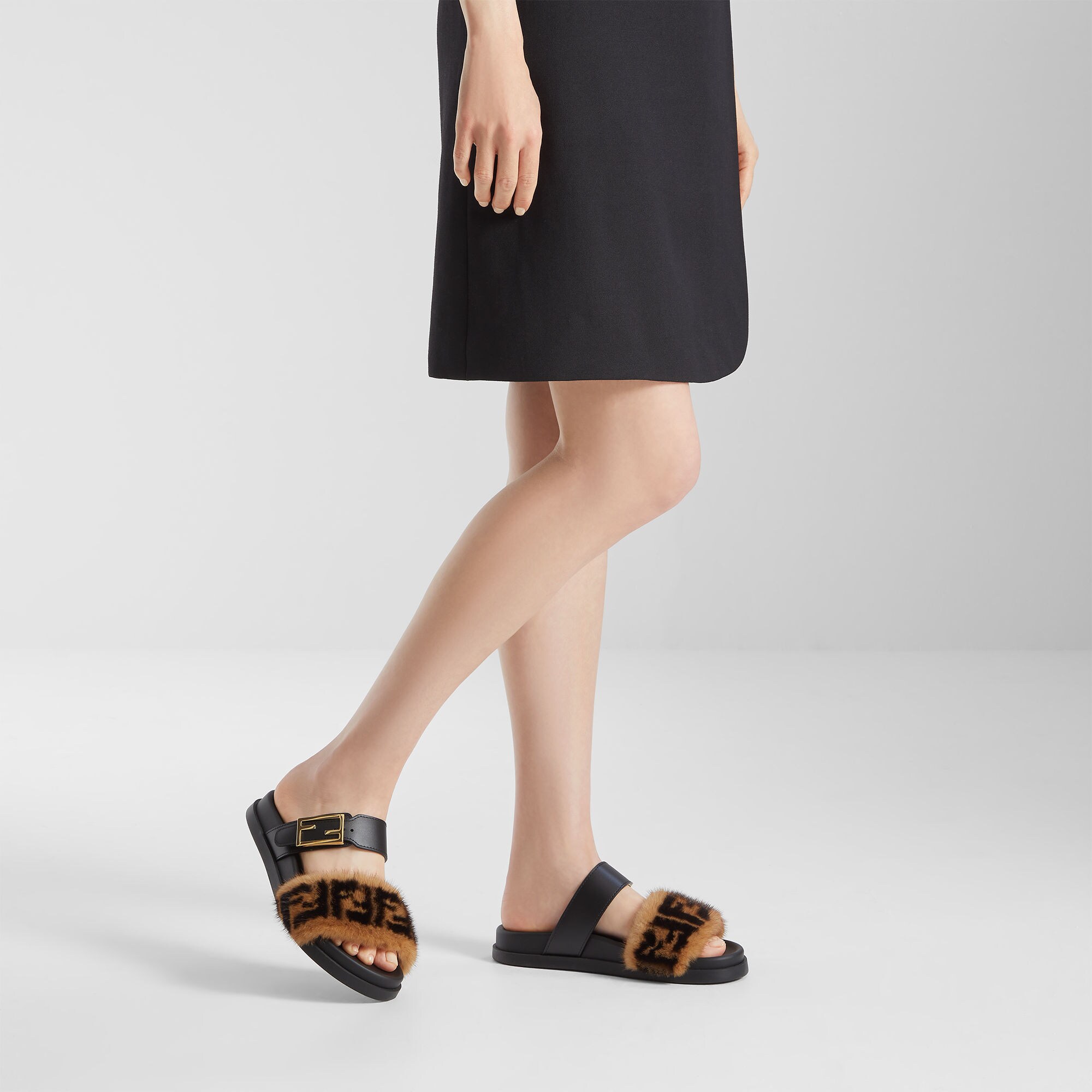 【関税&送料込】Fendi Sandalo Flat Fendi Feel In Nabuk Ff Fendi Feel Sandals Fabric Brown | Fendi