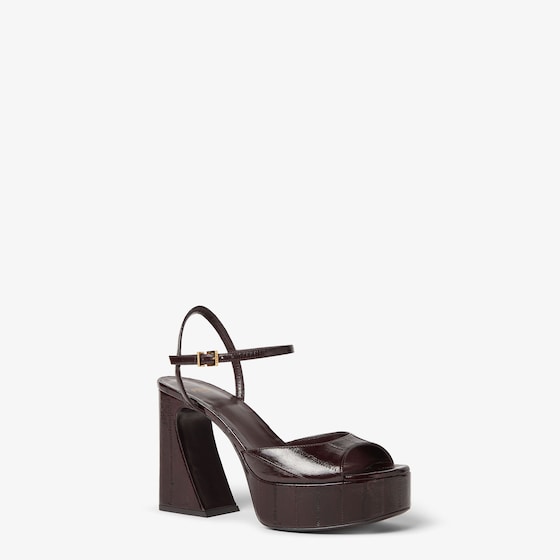 Fendi Platform sandals with band over the toes | Thumbnail 2