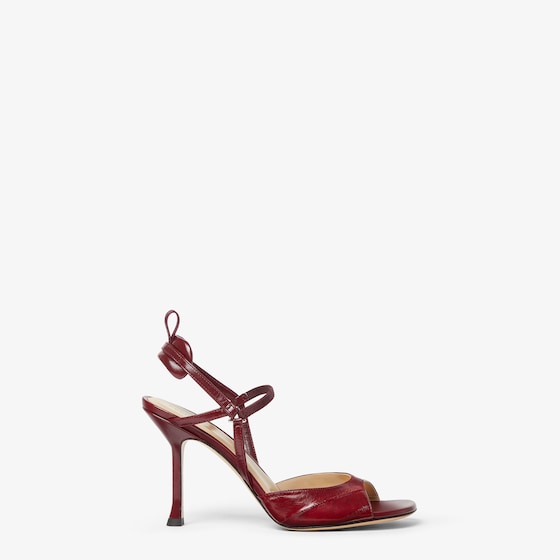 Fendi Streamlined, feminine Very Colibrì sandals with narrow