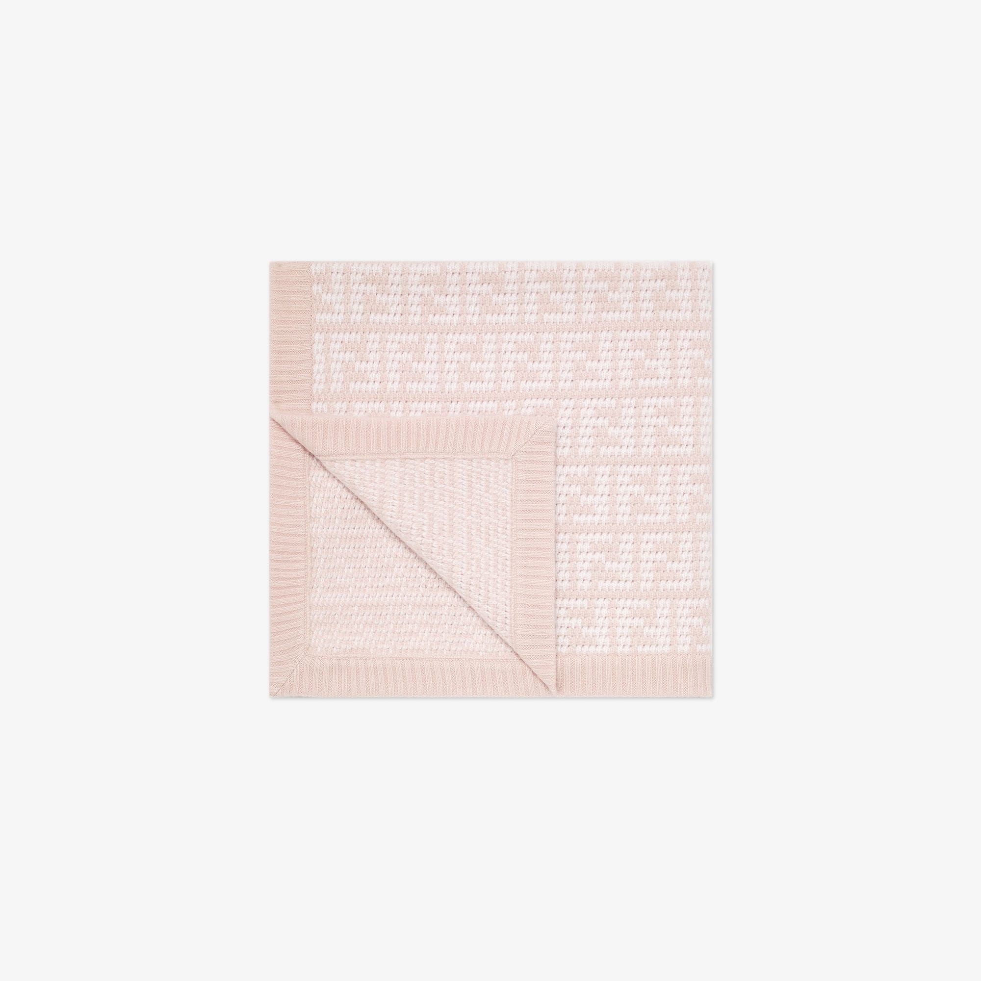 BUJ226AMJKF0C11_02?wid=2000&