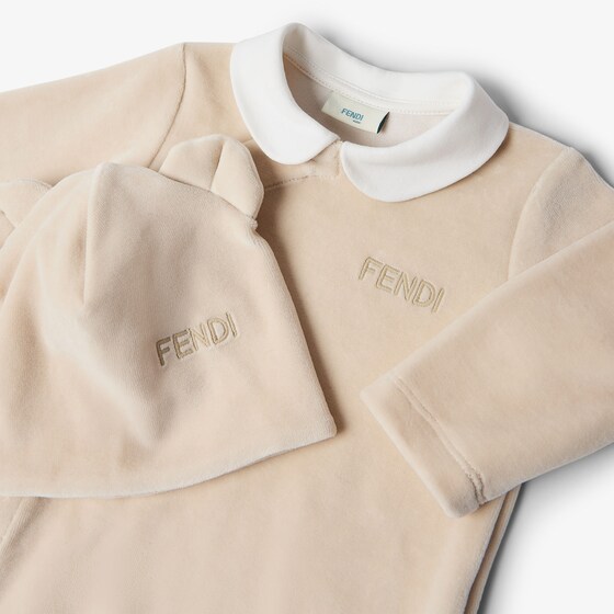 Fendi Beige chenille teddy bear baby set with playsuit and hat | Thumbnail 3