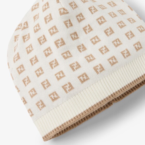 Fendi Baby hat in a cream cotton and cashmere knit with all-over | Thumbnail 3