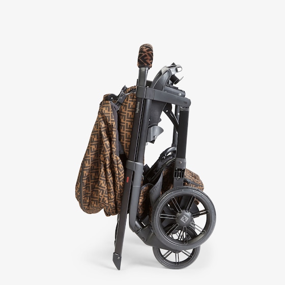 Fendi Reversible flame-retardant pushchair suitable from birth | Thumbnail 4