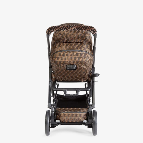Fendi Reversible flame-retardant pushchair suitable from birth | Thumbnail 5