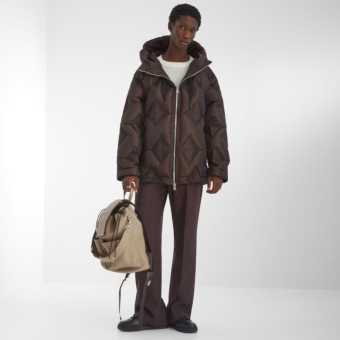 Compre roupas Fendi Brown: Shop Stylish Apparel by Fendi em Brown