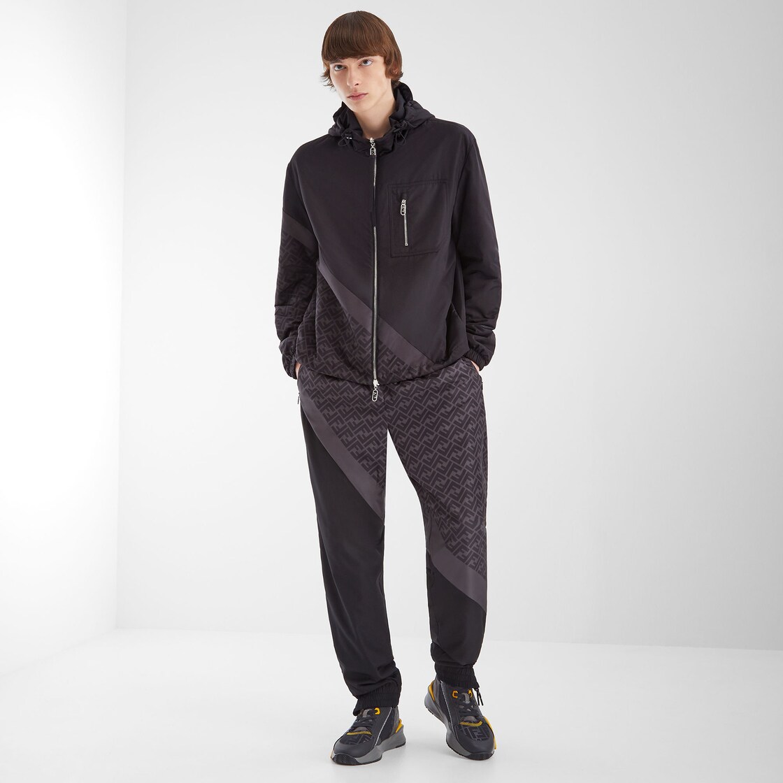 Fendi best sale joggers men