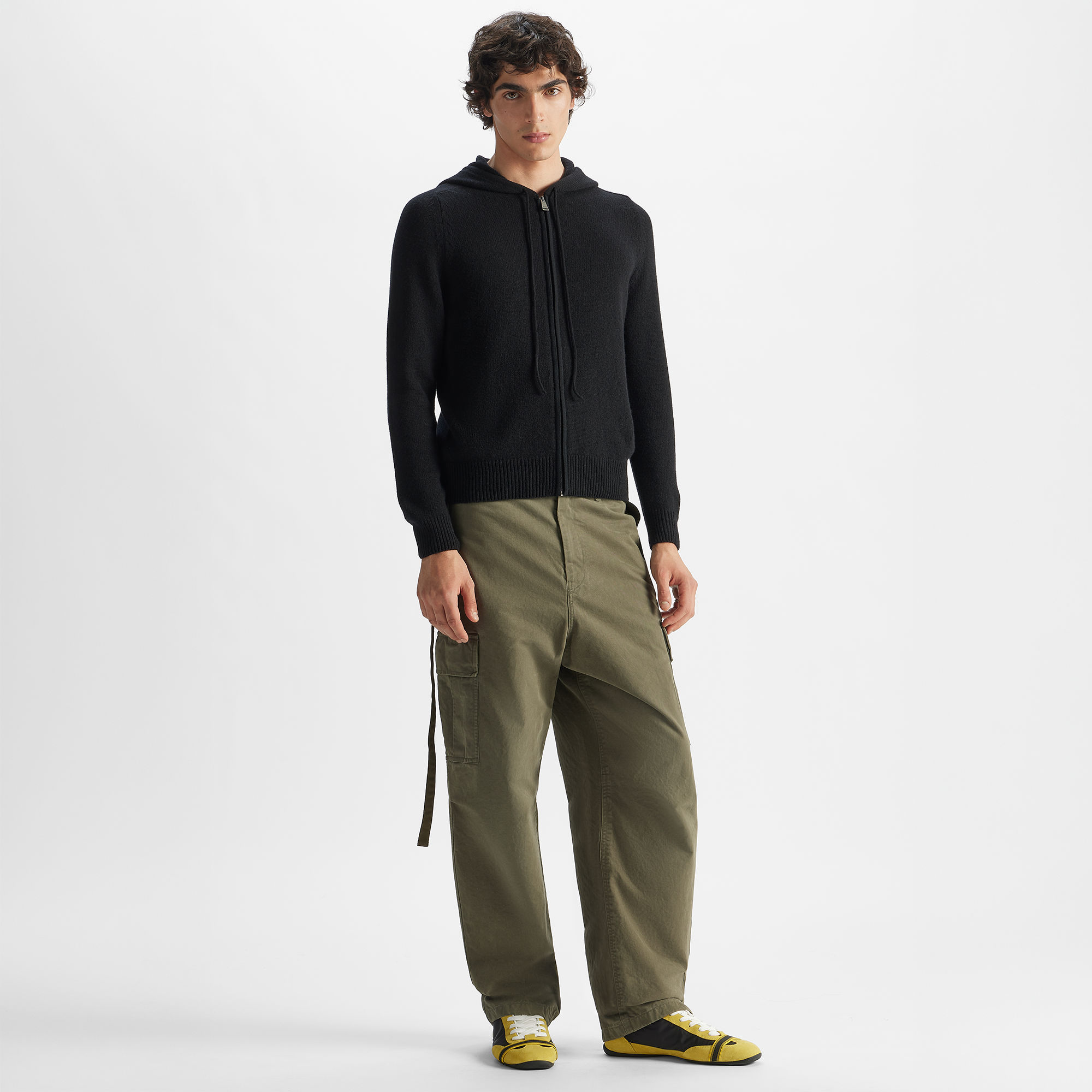 FENDI パンツ（その他） メンズ パンツ - グリーン | FENDI JP