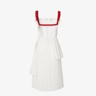 4枚中2枚目の画像（ドレス）