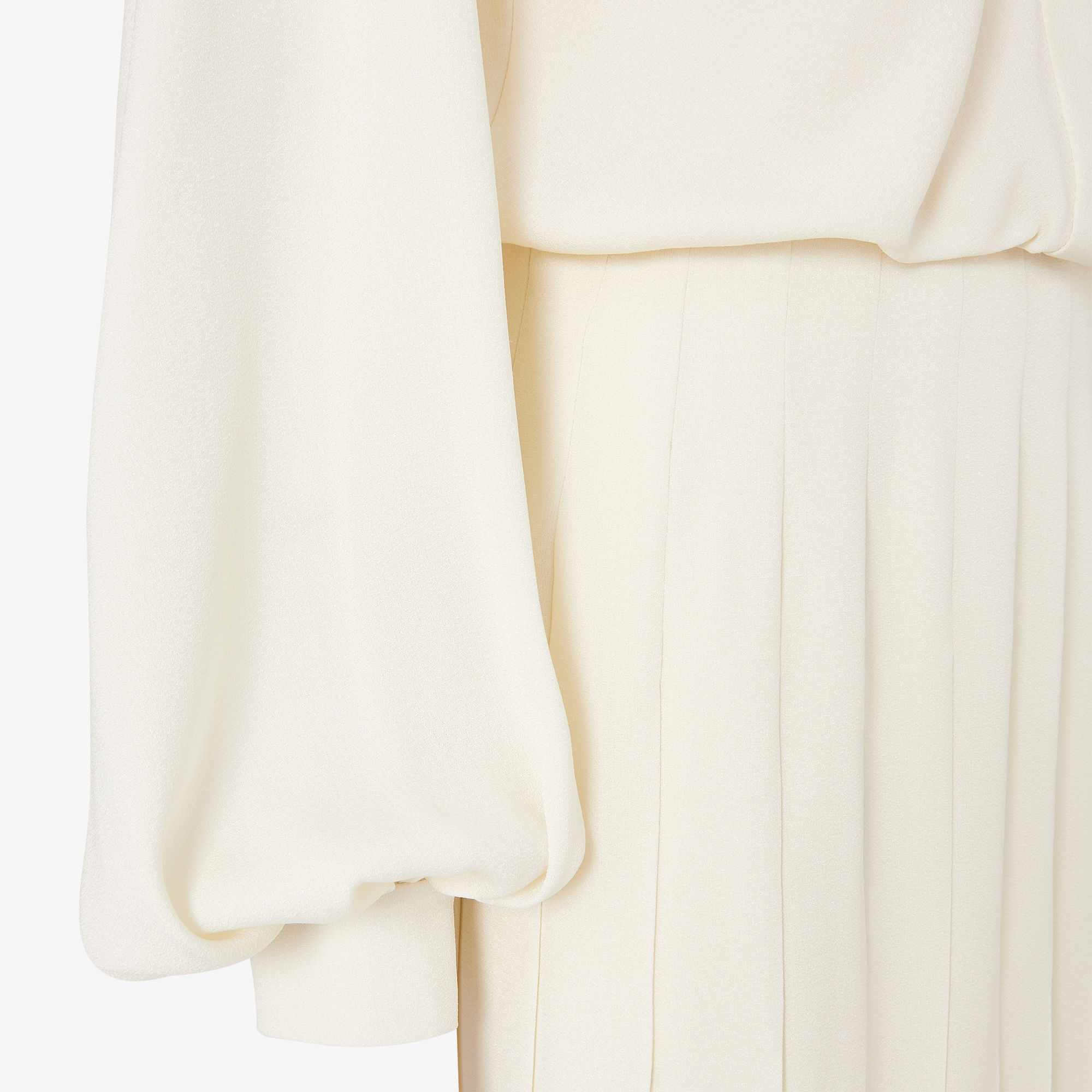 cream wedding dress meaning Buff Dress| Wedding Gowns L / Cream / Lace Size:UK 7 / US 8 / EUR 41 Girls Scalloped Collar Dress Reformation Ericka Silk Dress the dress is beaded