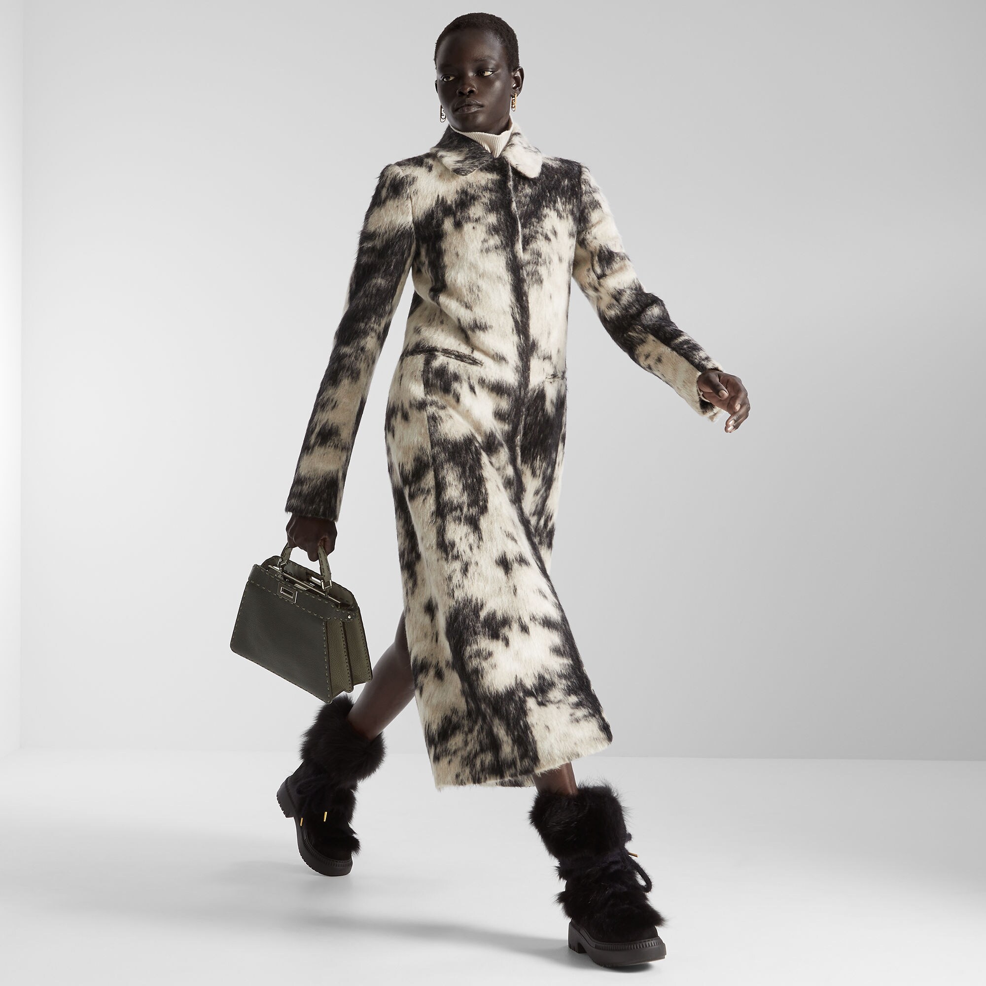 FENDI スプリングコート リアルファー 2way レオパード柄 ブラック L FENDI スプリングコート リアルファー 2way レオパード柄