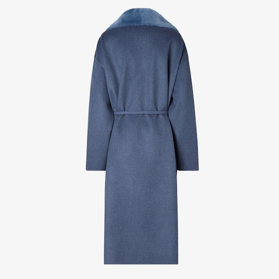Fendi Oversize coat with a large collar and fur lapels | Thumbnail 2
