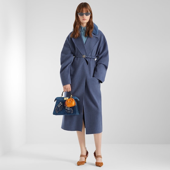 Fendi Oversize coat with a large collar and fur lapels | Thumbnail 6