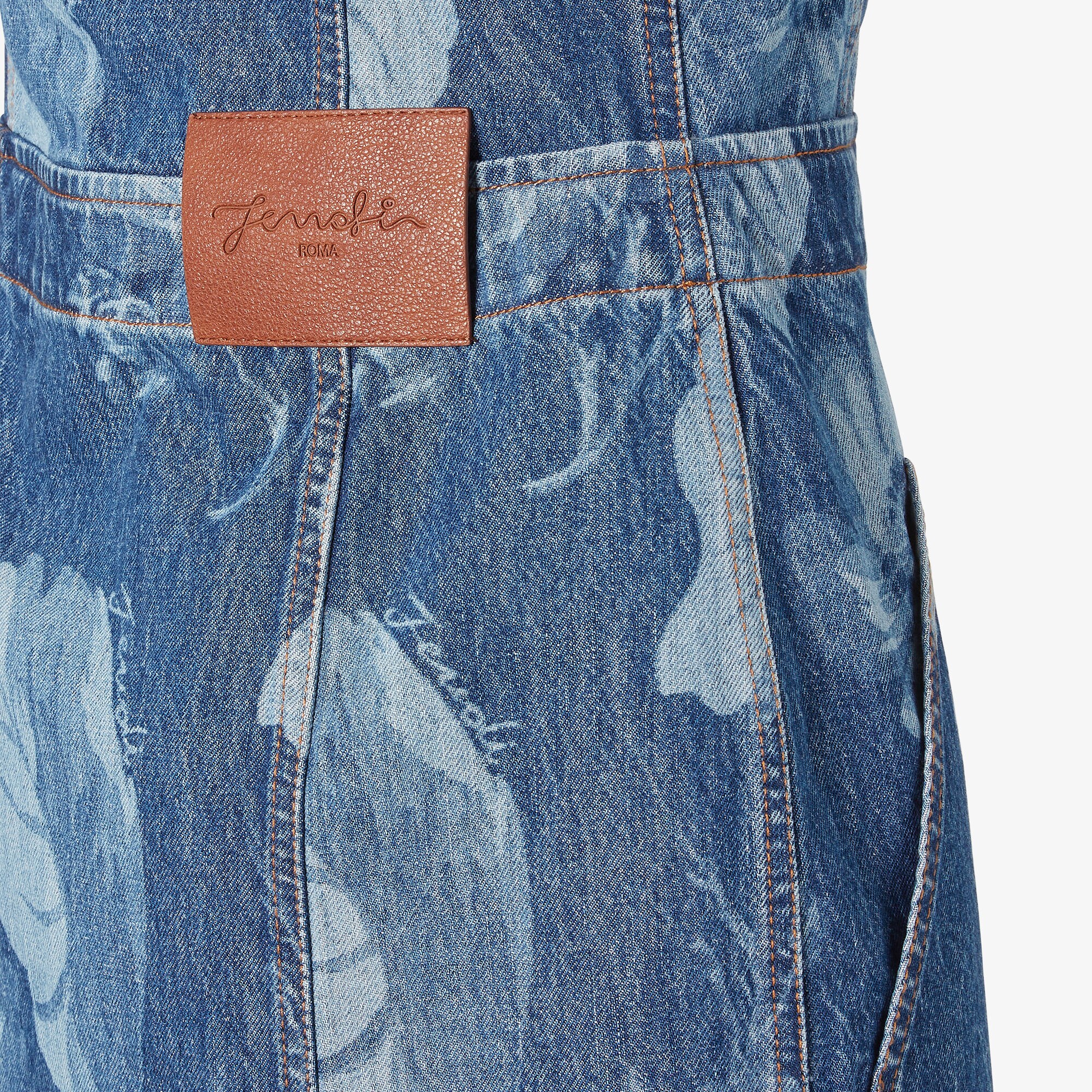 【FENDI】Washed indigo cotton denim distressed【ランク:A】 FLP868ASMDF1SAT_01?wid=2000&
