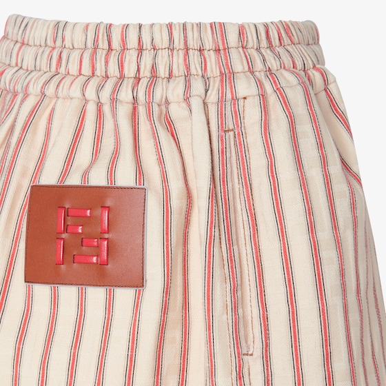 Fendi Shorts with elasticated waist and welt pockets on the sides | Thumbnail 3