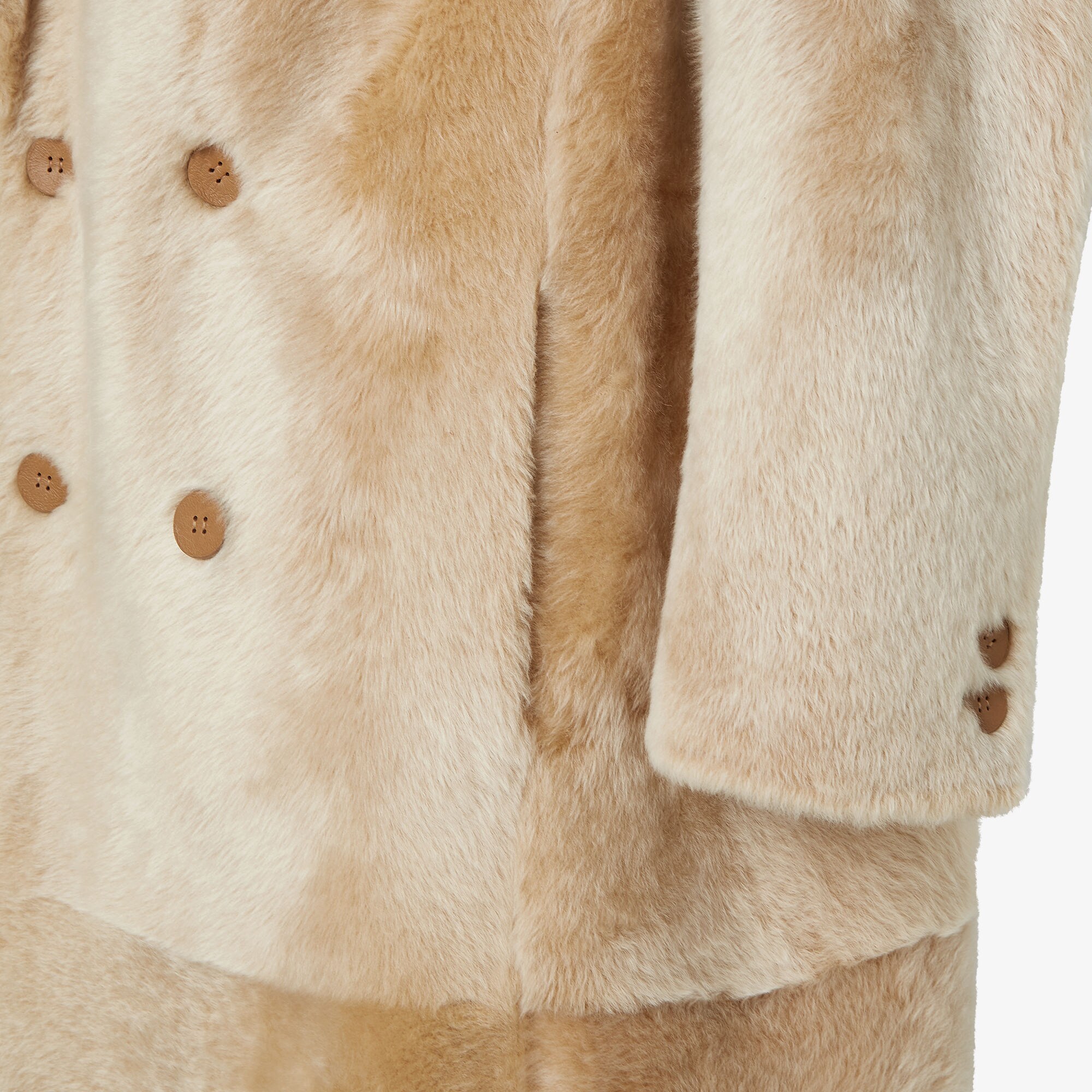 FM0287AS9KF0QU5_03?wid=2000&