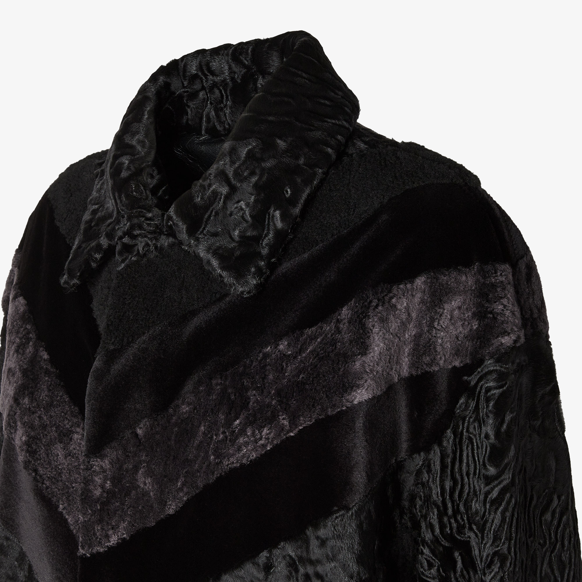 FENDI 現行モデル トレーナー フォックスファー リアルファー 38 黒 FENDI 現行モデル トレーナー フォックスファー リアルファー 38 黒