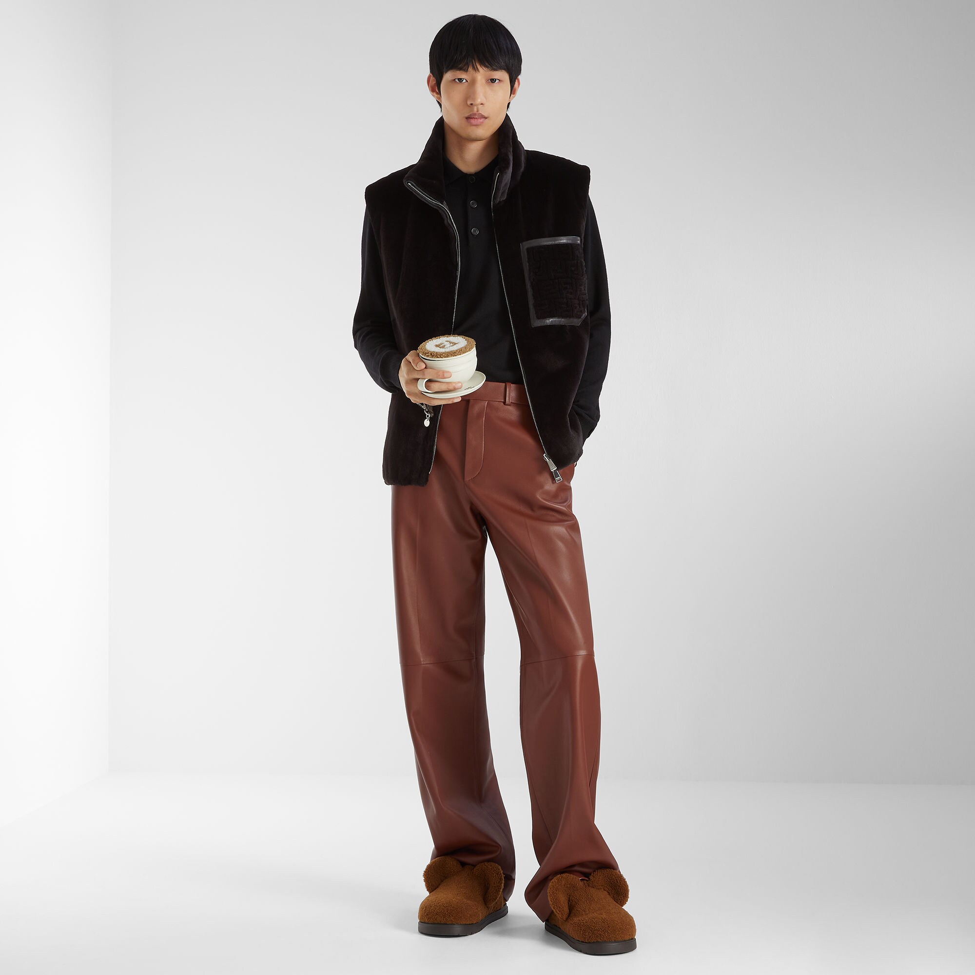 FENDI ポケットファー　ジレ　ブラック38 1回着用！ ジレ ファー ブラック | Fendi