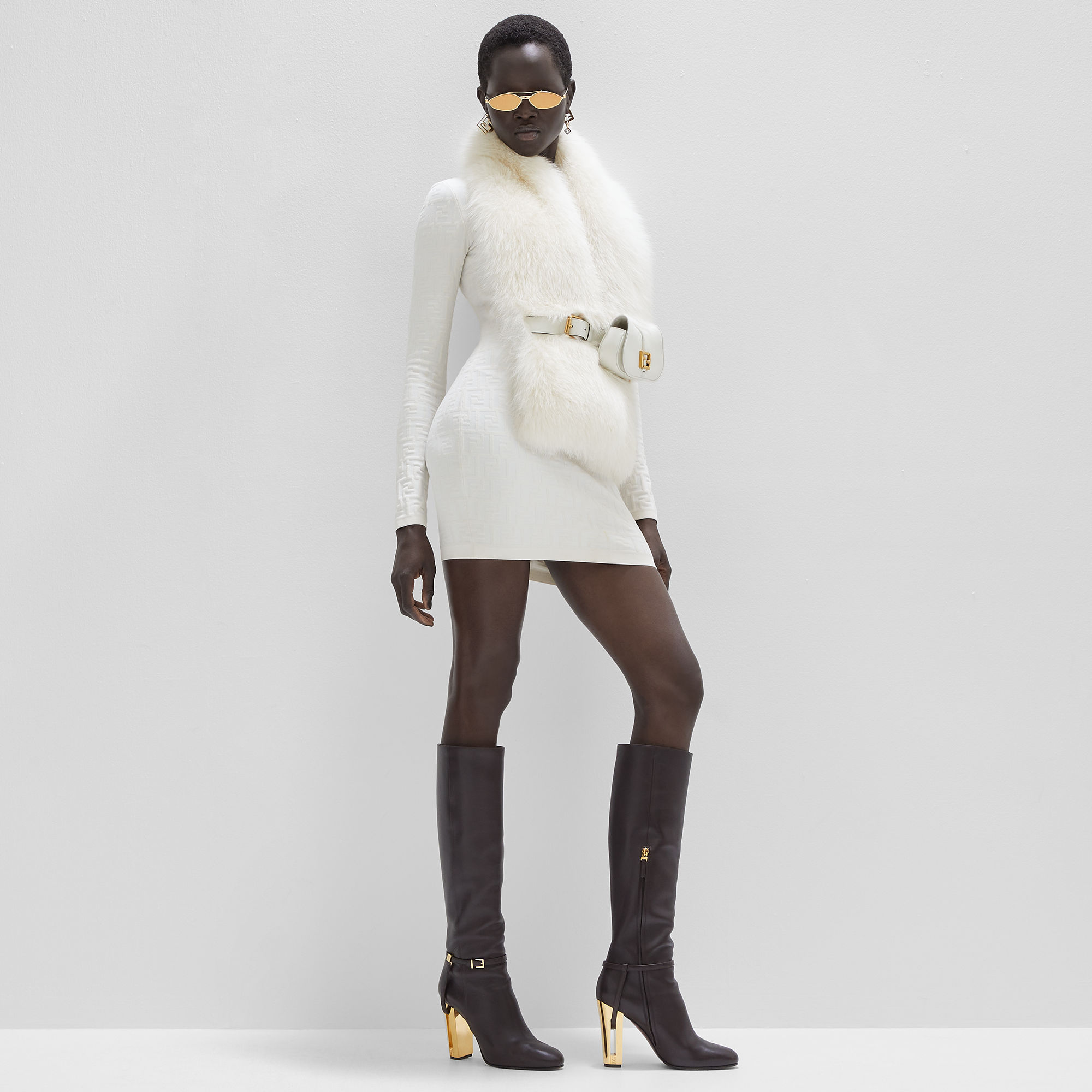 マキシストール ファー ホワイト | Fendi マキシストール ファー ホワイト | Fendi