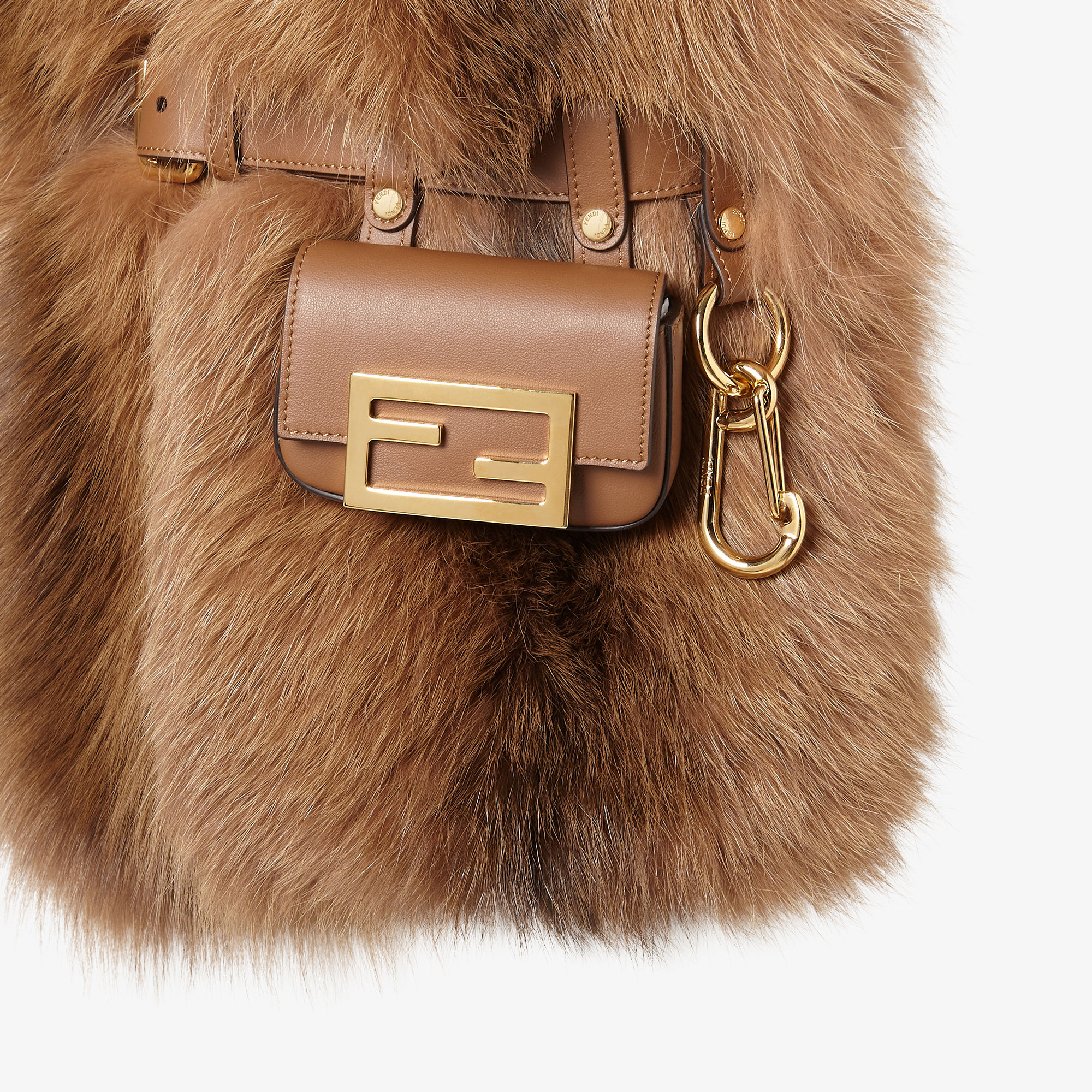 【FENDI】ブラウン＆ホワイト ウィーゼルFURスヌード未使用新品（専用箱付） FNG549PL4F0QU5_03?hash=