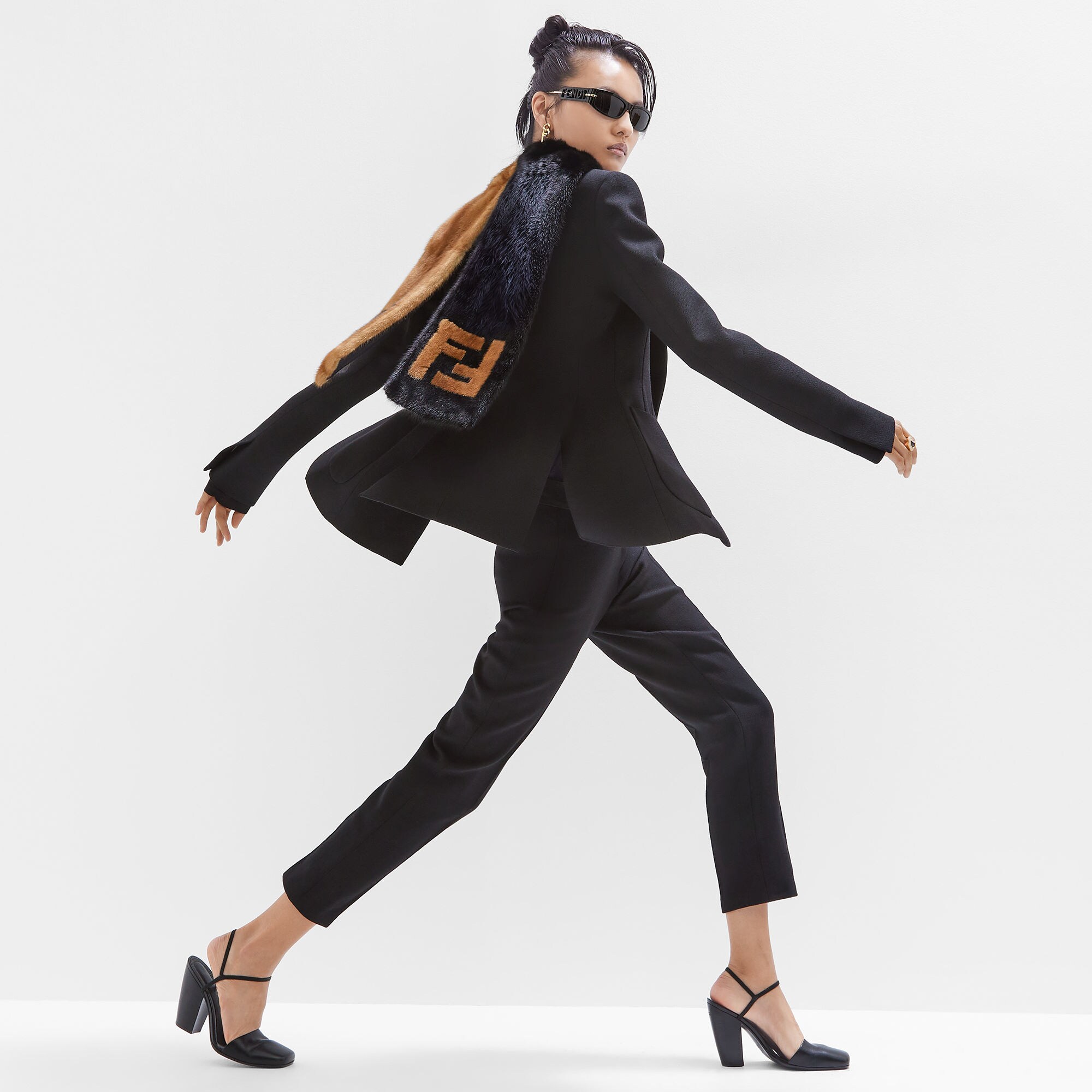マフラー ファー マルチカラー | Fendi マフラー ファー マルチカラー | Fendi