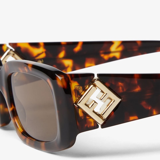 Fendi Rectangular FF Diamonds glasses in dark Havana acetate | Thumbnail 3
