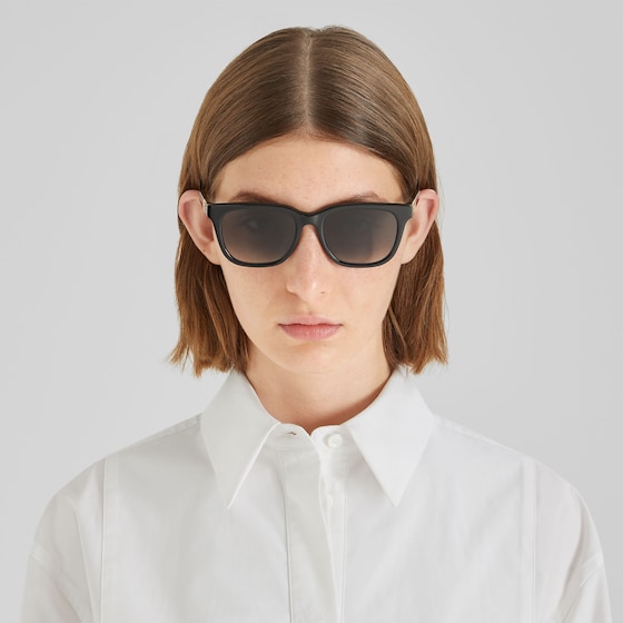 Fendi Square Baguette glasses in black acetate, decorated on | Thumbnail 4