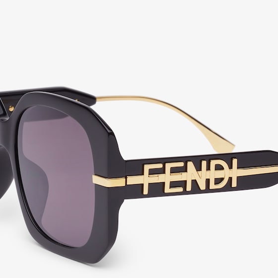 Fendi Oversized square Fendigraphy sunglasses in black acetate | Thumbnail 3