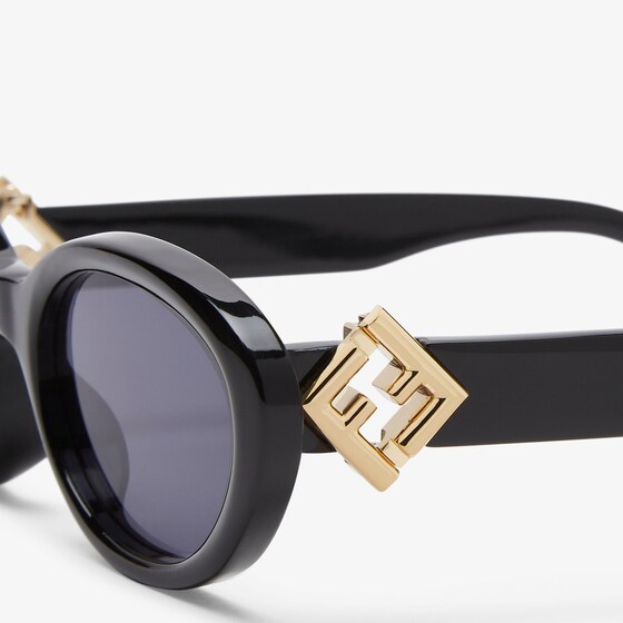 Fendi Oval FF Diamonds glasses in black acetate | Thumbnail 3