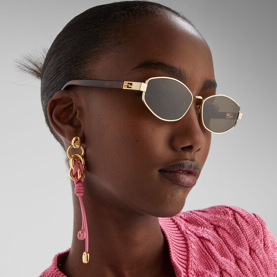 Fendi Oval Baguette glasses in gold-finish metal, decorated | Thumbnail 4
