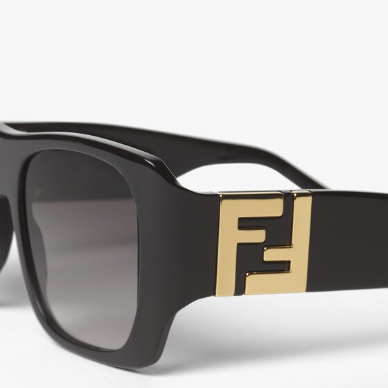 Fendi Large, square Forever glasses in black acetate | Thumbnail 3