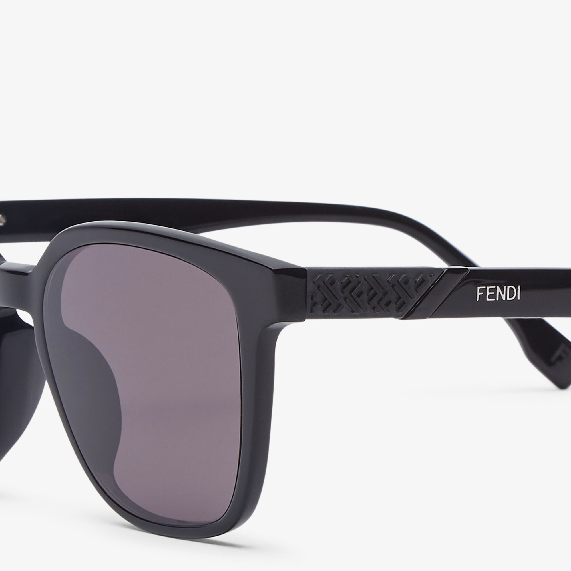black fendi sunglasses