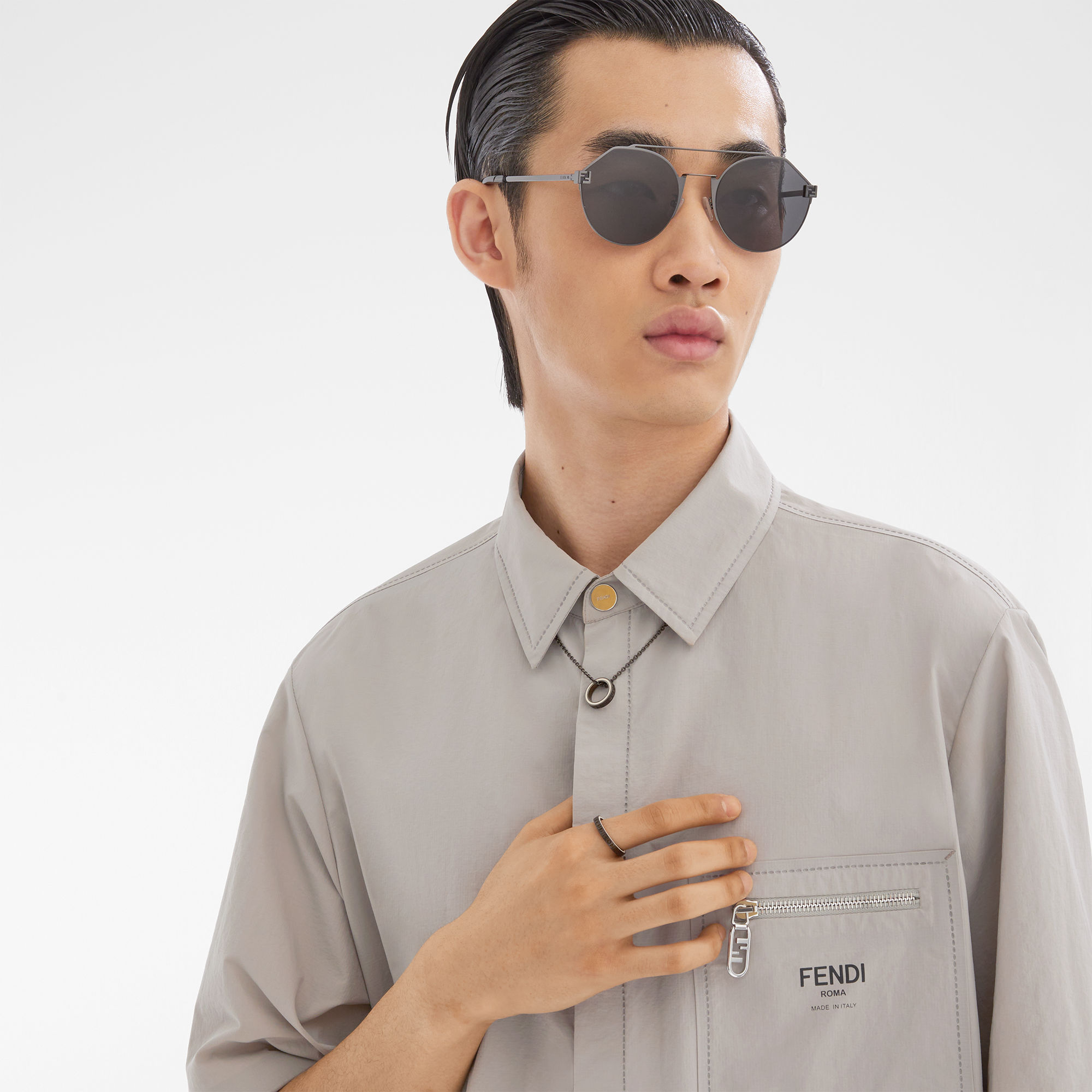 Fendi Round, ultra-light sunglasses made of metal with a dark | Thumbnail 4