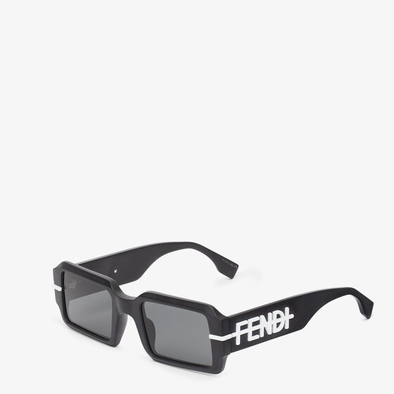 Fendi Rectangular sunglasses in black acetate | Thumbnail 2