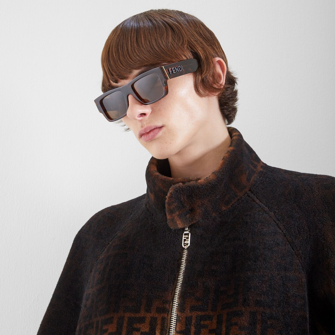 Fendi best sale signature sunglasses