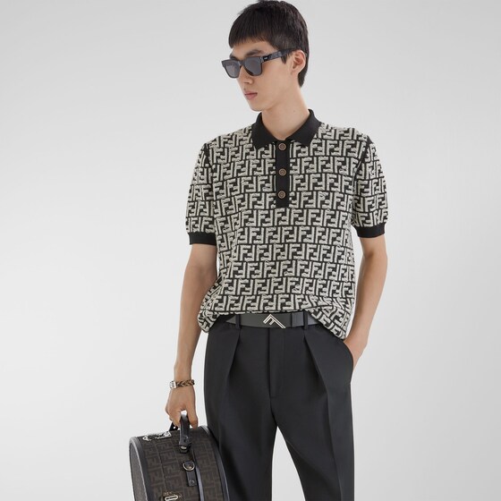 Fendi Square Diagonal eyeglasses in black acetate | Thumbnail 4
