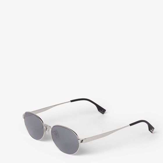 Fendi Metal oval sunglasses with a palladium finish | Thumbnail 2
