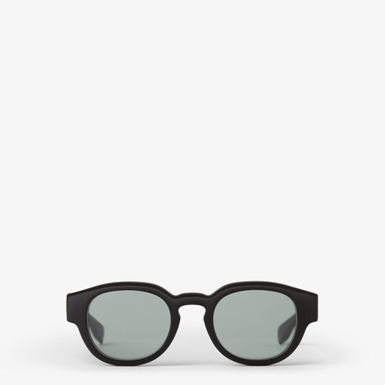 Fendi Signature In Black