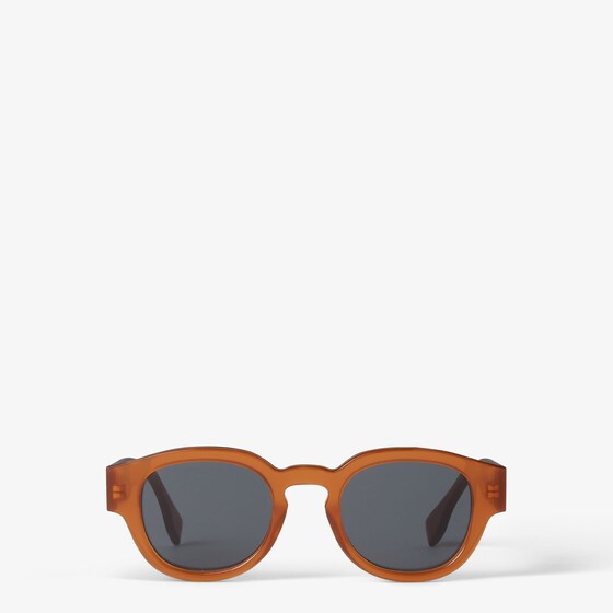Fendi Signature In Brown