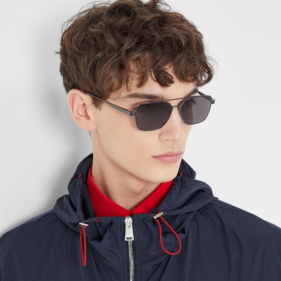 Fendi Ultra-lightweight, square pilot sunglasses made of metal | Thumbnail 4