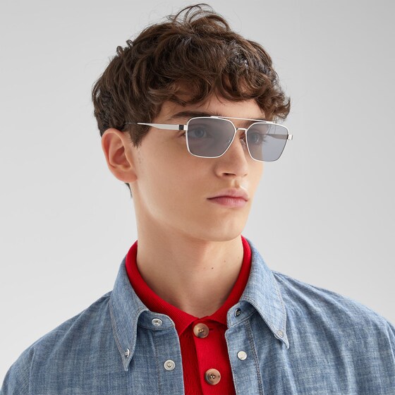 Fendi Ultra-lightweight, square pilot sunglasses made of metal | Thumbnail 4